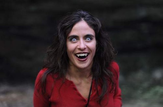 Femeia vampir ataca in America