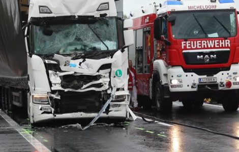 Doi romani au murit in urma unui accident in Austria