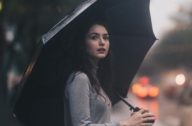 Trei sferturi din tara, sub cod PORTOCALIU si cod GALBEN de ploi