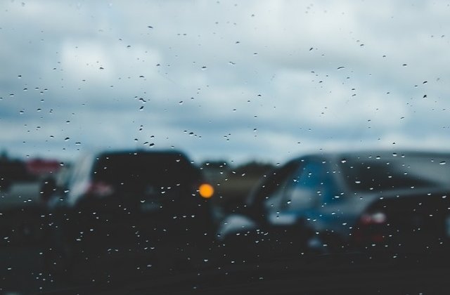 MAI: Traficul rutier este afectat pe 5 drumuri nationale si 13 drumuri judetene