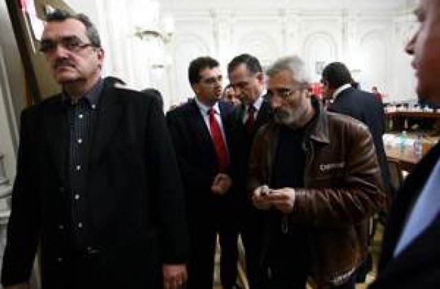 Cavaleria lui Mitrea, de partea lui Geoana