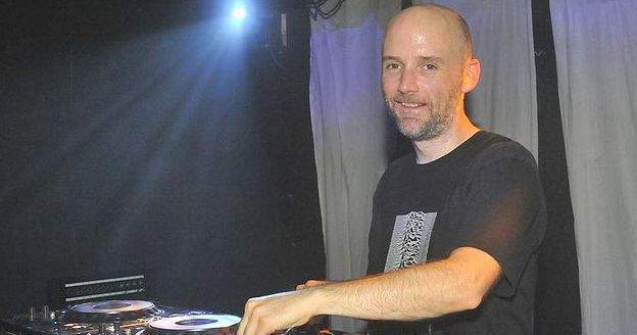 Moby vrea sa faca un film porno