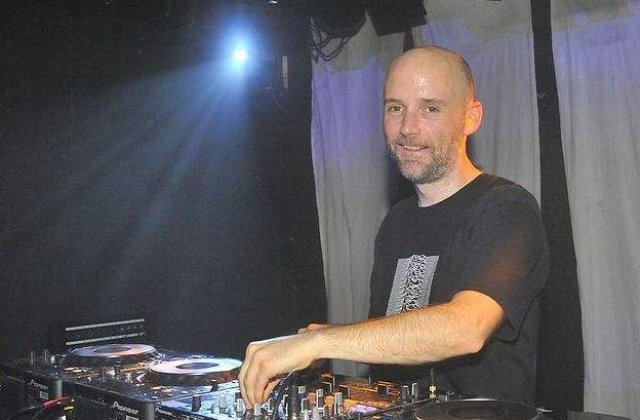 Moby vrea sa faca un film porno