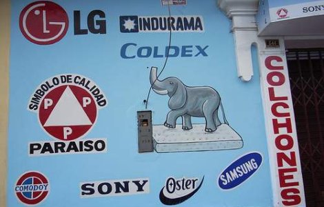 Ce cred romanii despre publicitate?