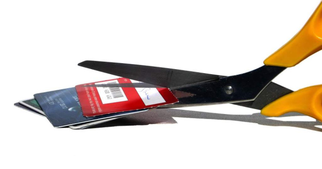 Cati romani stiu sa-si protejeze cardurile impotriva fraudelor?