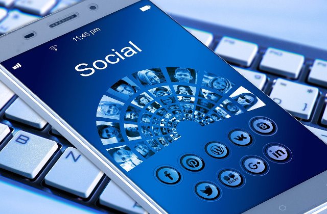 O eroare Facebook a permis deblocarea persoanelor blocate de utilizatori