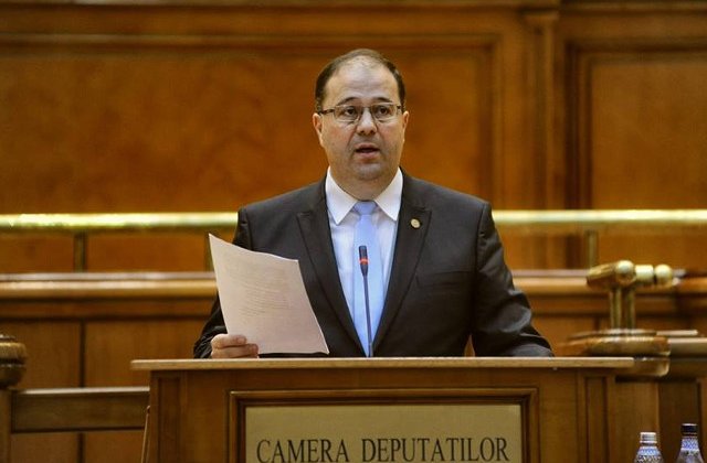 Pascan (PMP): UDMR nu a sustinut motiunea de cenzura fiindca a primit oficializarea limbii maghiare in administratie