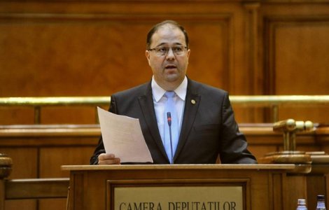 Pascan (PMP): UDMR nu a sustinut motiunea de cenzura fiindca a primit oficializarea limbii maghiare in administratie