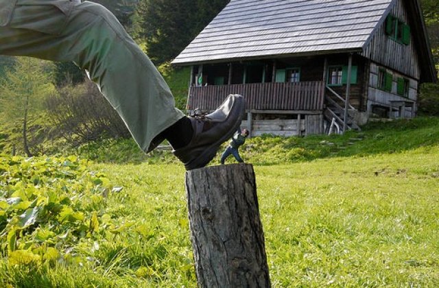 10 imagini needitate facute cu multa rabdare. Rezultatul este, insa, remarcabil