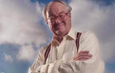 Scriitorul britanic John Mortimer a decedat, la varsta de 85 de ani