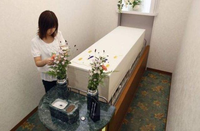 Hotel pentru morti in Japonia