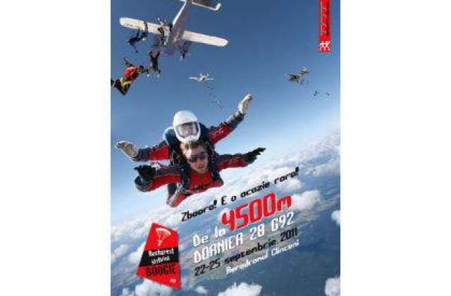 Bucurestiul vazut de sus: Primul festival de parasutism