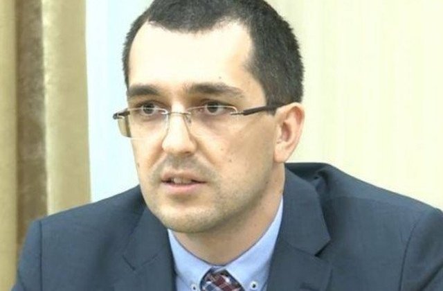 Reactia acida a lui Vlad Voiculescu, dupa votul la Codul penal