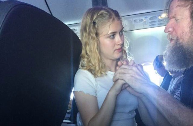 Gestul unei tinere pentru un barbat orb a impresionat internetul