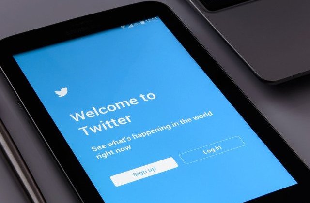 Twitter a suspendat 70 de milioane de conturi suspecte in doua luni