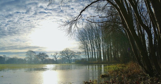 Cod portocaliu de inundatii pe rauri din patru judete, pana duminica la ora 18