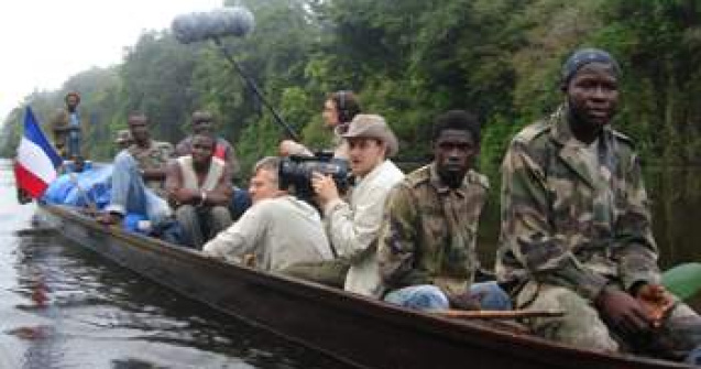 GPB: Despre cum se indragostesc animalele si cum mor oamenii in 'Groapa de Gunoi'