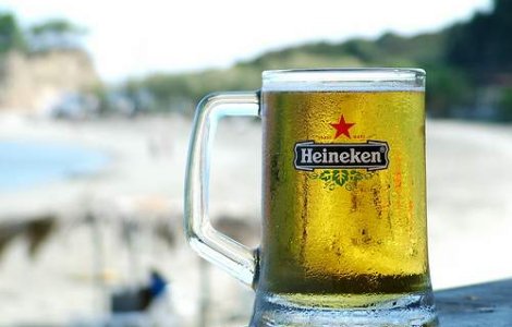 Heineken isi face hotel-turn langa Pasajul Basarab