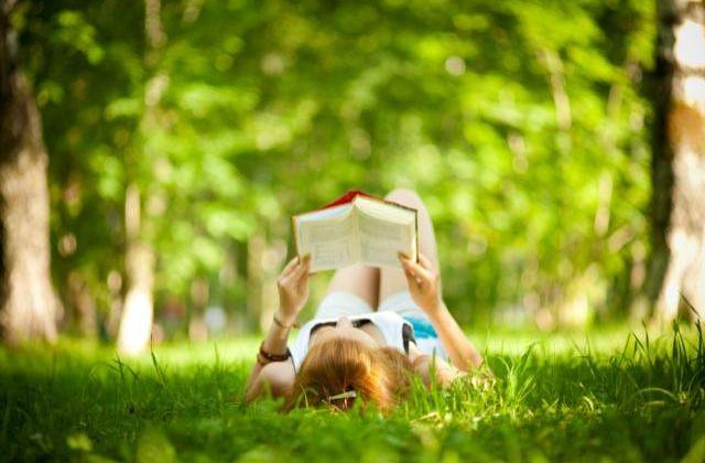 Teatru, muzica si film la "Strada de Carte"