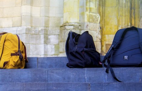 Sfaturi pe care sa le respecti daca trebuie sa-i cumperi un ghiozdan nou copilului tau