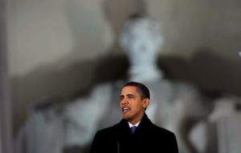 Obama devine astazi primul presedinte de culoare al Statelor Unite