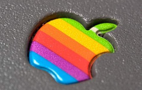 Apple retrage aplicatiile &#39;incorecte politic&#39; din App Store