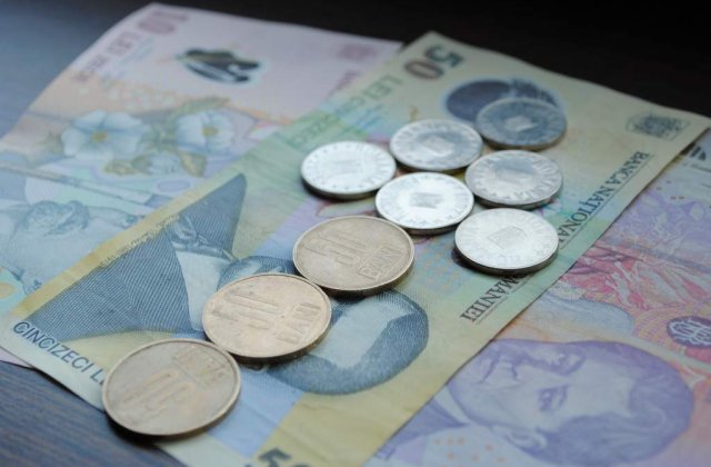 BNR ne cearta: Bancile si romanii au uitat deja lectiile crizei