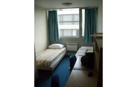 Anul universitar 2012: Totul despre cazarile in caminele din Bucuresti