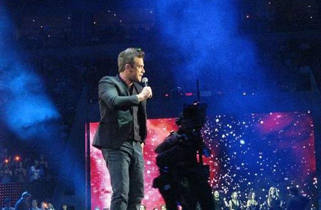 Robbie Williams s-a lansat in moda