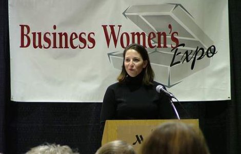 Femeile, platite mai prost ca barbatii pe acelasi post