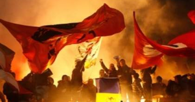 "Foc, fum, teroare". Galeria dinamovista, evacuata de pe stadion