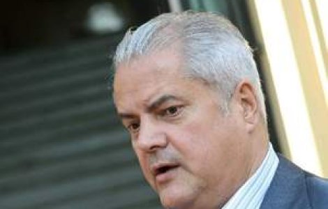 Nastase:'Dosarul DNA este un test a lui Basescu'