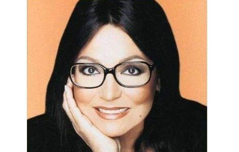 Nana Mouskouri revine in Romania