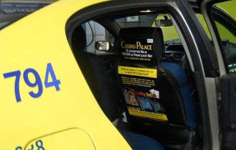 Unde isi mai fac publicitarii loc? In taxi