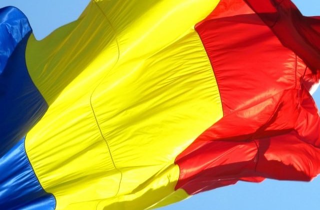 Sondaj CNMR: Peste 87% dintre romani se considera patrioti, iar 88% cred ca Romania nu face suficient pentru a-si apara valorile