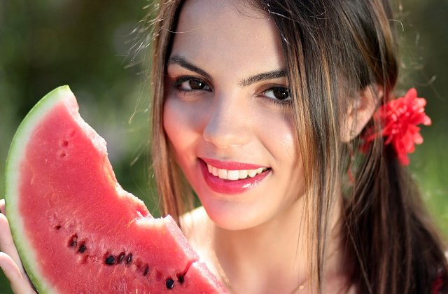 Cum sa alegi un pepene rosu copt si dulce: 7 metode care nu dau gres