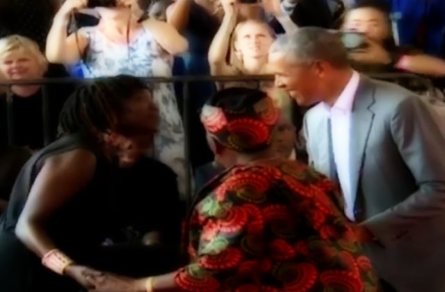 Fostul presedinte Obama, surprins cand dansa cu bunica lui / VIDEO