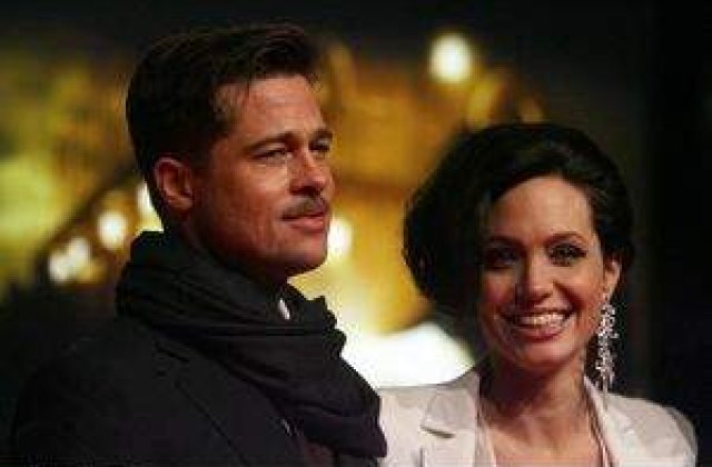 Si-au schimbat look-ul: Angelina cu freza noua, Brad cu mustata