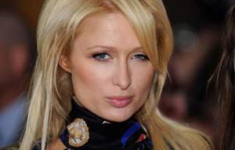 Paris Hilton, filmata facand sex in taxi