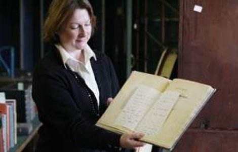 Darwin, bombardat cu scrisori de la 'prosti'