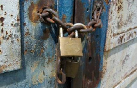 Vezi cate firme si-au suspendat activitatea in acest an
