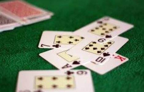 Pokerul pe internet, un urias joc piramidal