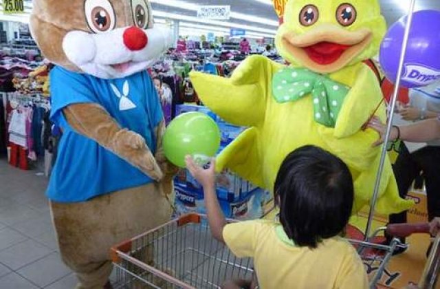 9 trucuri prin care companiile "fura" mintea copiilor