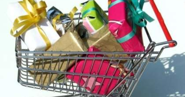 Guvernul "ofera" Cosul de solidaritate pentru pensionari