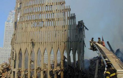 Explicatia prabusirii turnurilor gemene: O reactie chimica