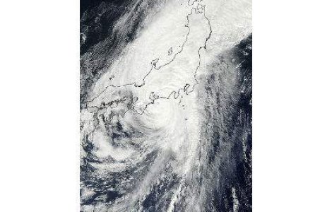 Japonia: Ce a lasat in urma taifunul Roke?