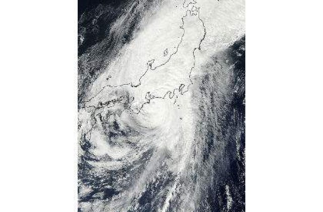 Japonia: Ce a lasat in urma taifunul Roke?