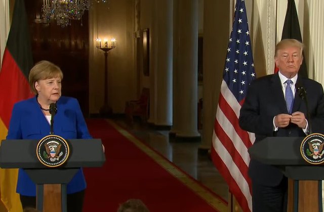 Donald Trump: "Supervedeta" Angela Merkel, "foarte rau afectata" din cauza imigratiei