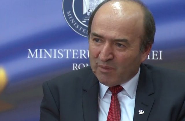 Inspectia Judiciara s-a autosesizat in urma afirmatiilor procurorului DNA care l-a contrazis pe Toader pe tema abuzului in serviciu