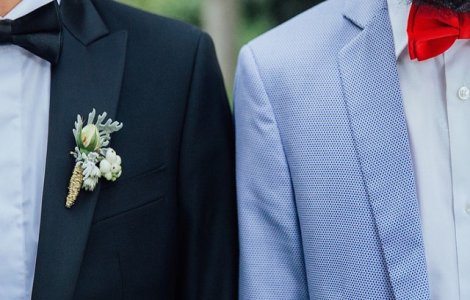 CCR a admis sesizarea cu privire la dreptul de libera circulatie si sedere al sotilor de acelasi sex